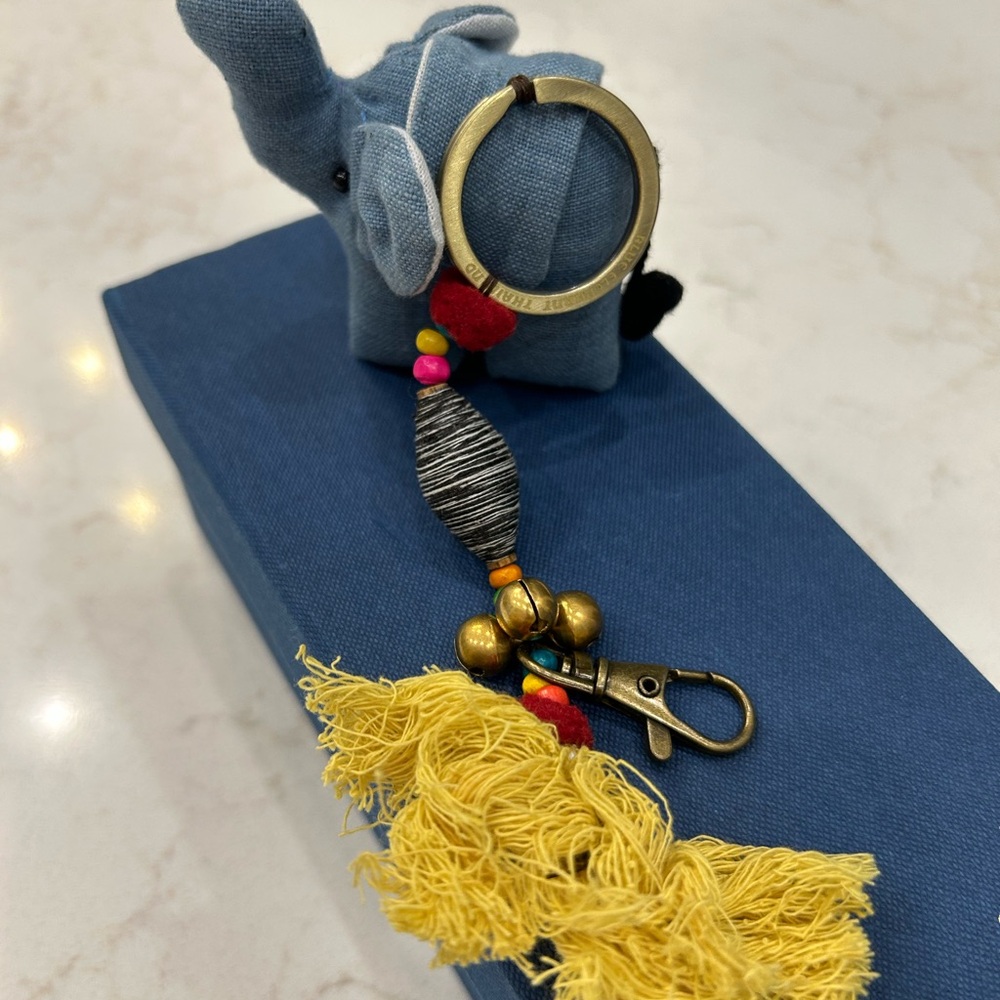 Brand new! Blue Elephant Keychain - Picture 3 of 3